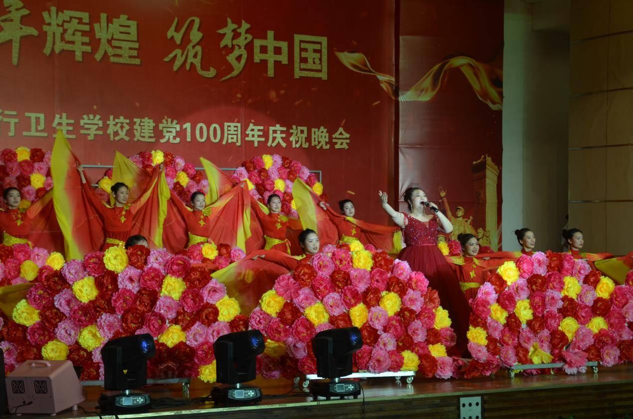 2021款凯美瑞后窗有个孔-有问必答平台